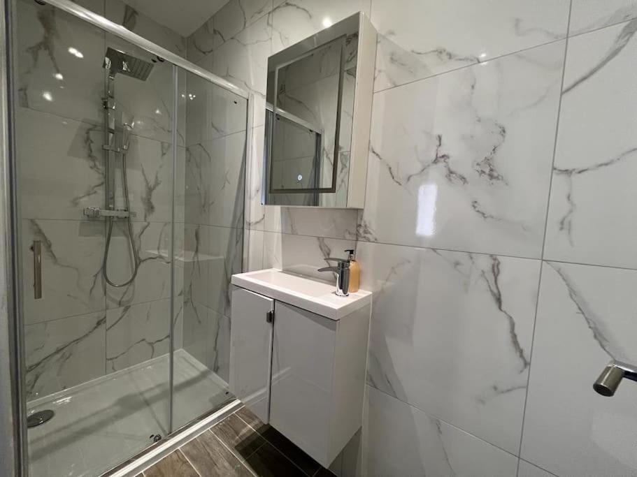 Star London Finchley Road 1-Bed Hideaway 아파트 외부 사진